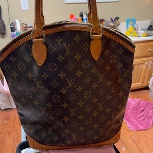 LV Beautiful Bag OPEN TO REASONABLE OFFERS